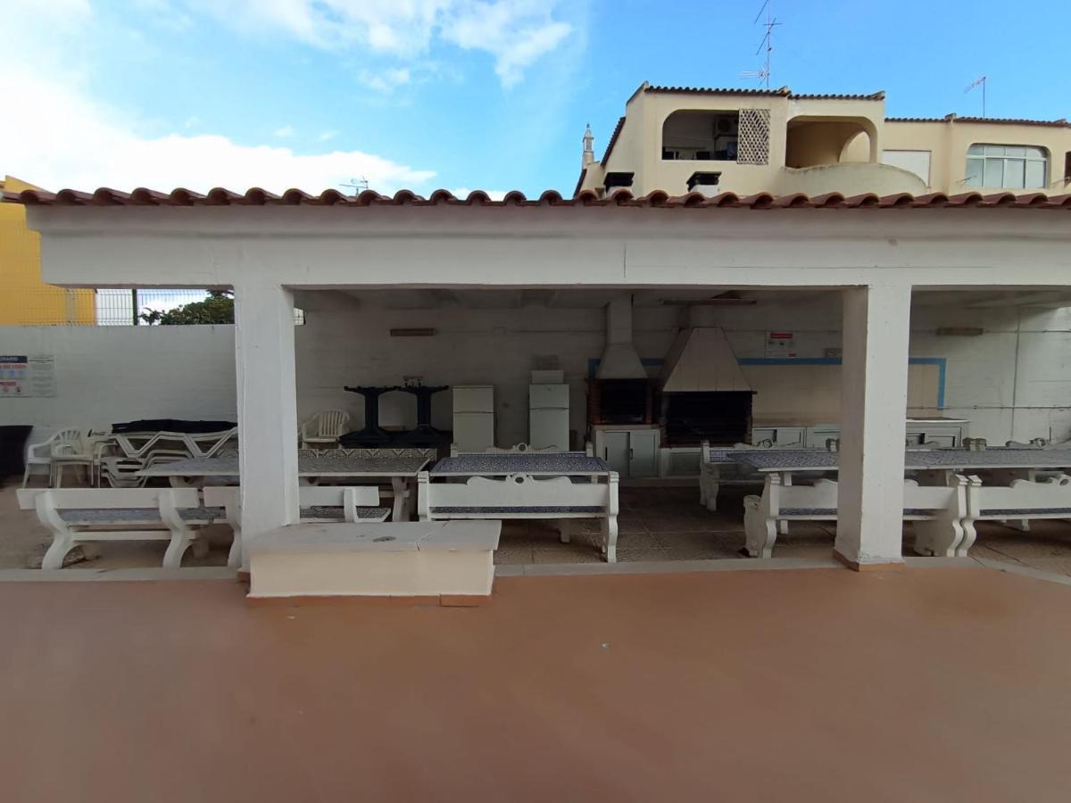 Love Shack Flat In Quarteira Center Exterior photo